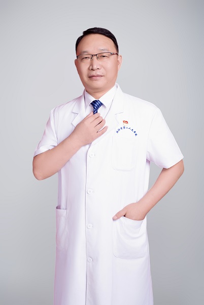 潘建亮.jpg